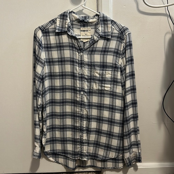 AE Flannel - Picture 1 of 2
